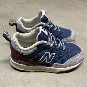 Kids Size 9 New Balance 997H Shoes